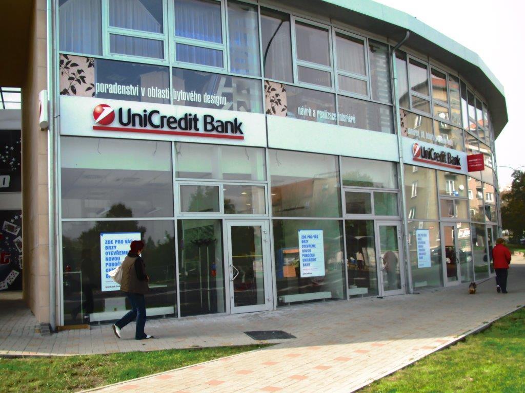 13 UniCreditBank pobočky
